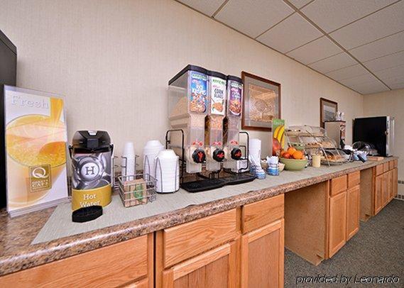 Quality Inn Stadium Area Грин Бэй Экстерьер фото