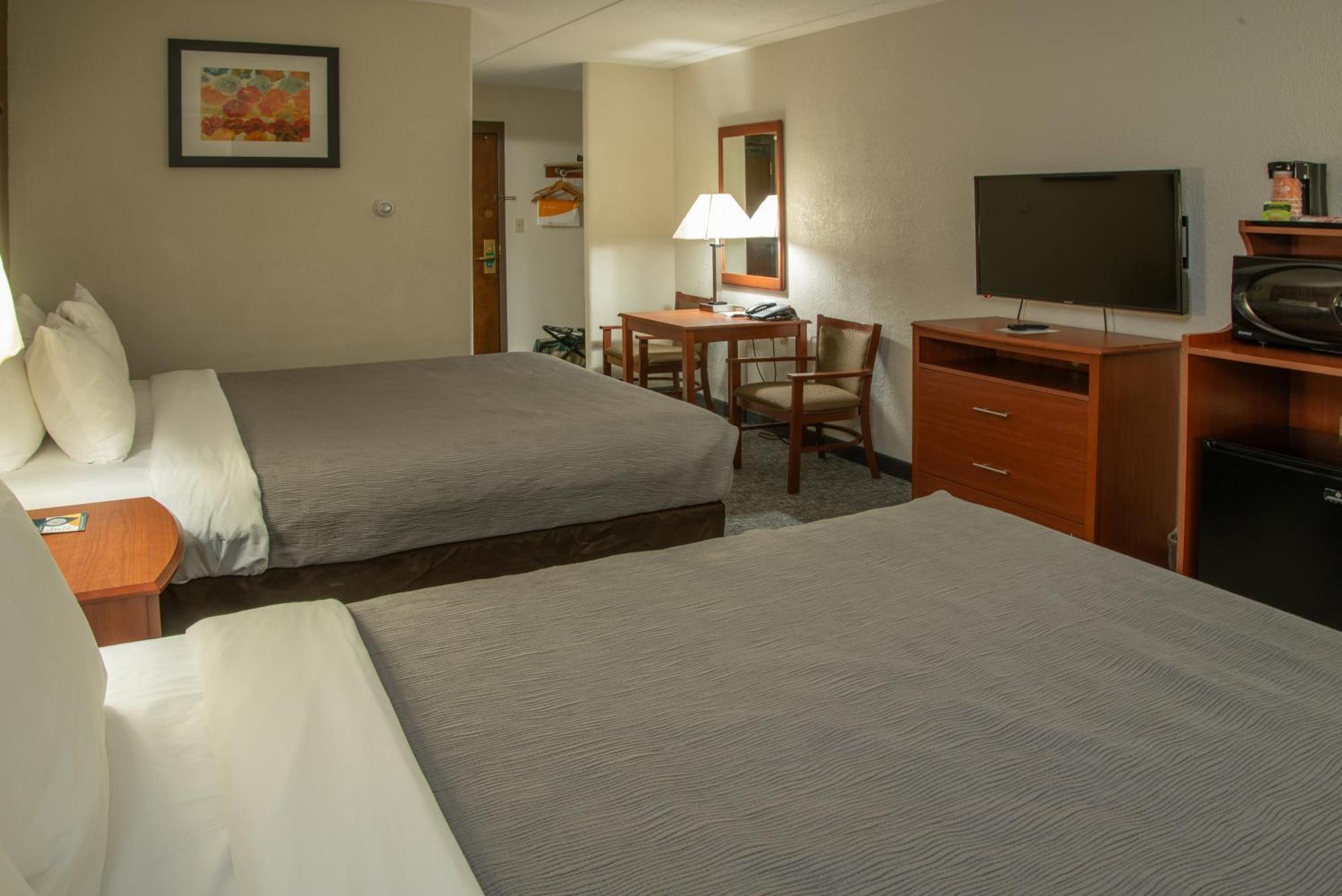 Quality Inn Stadium Area Грин Бэй Экстерьер фото