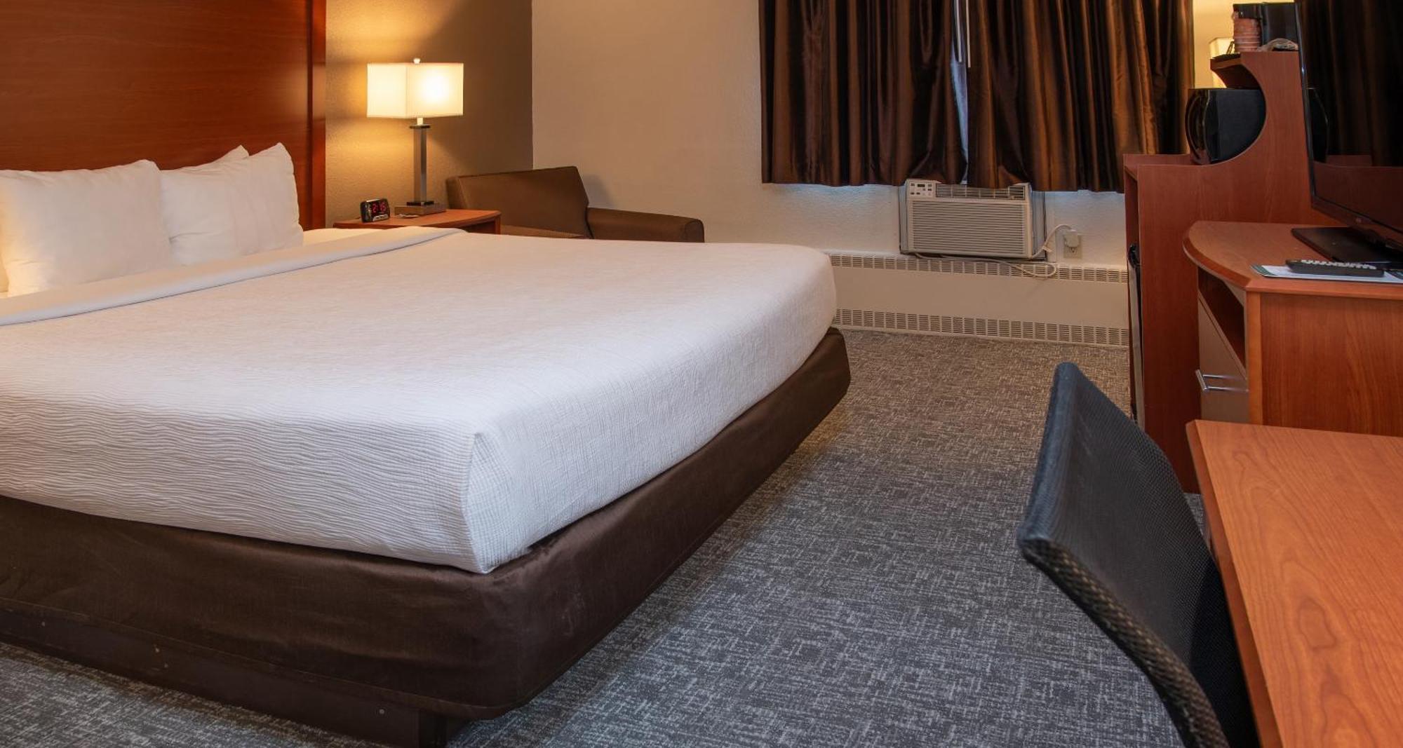 Quality Inn Stadium Area Грин Бэй Экстерьер фото