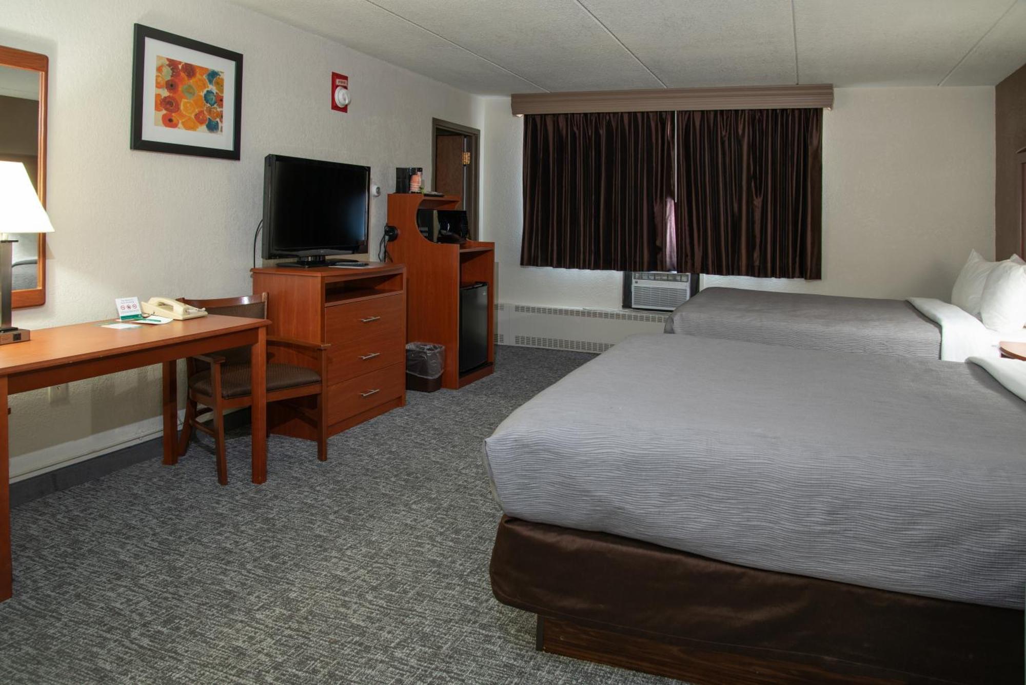 Quality Inn Stadium Area Грин Бэй Экстерьер фото