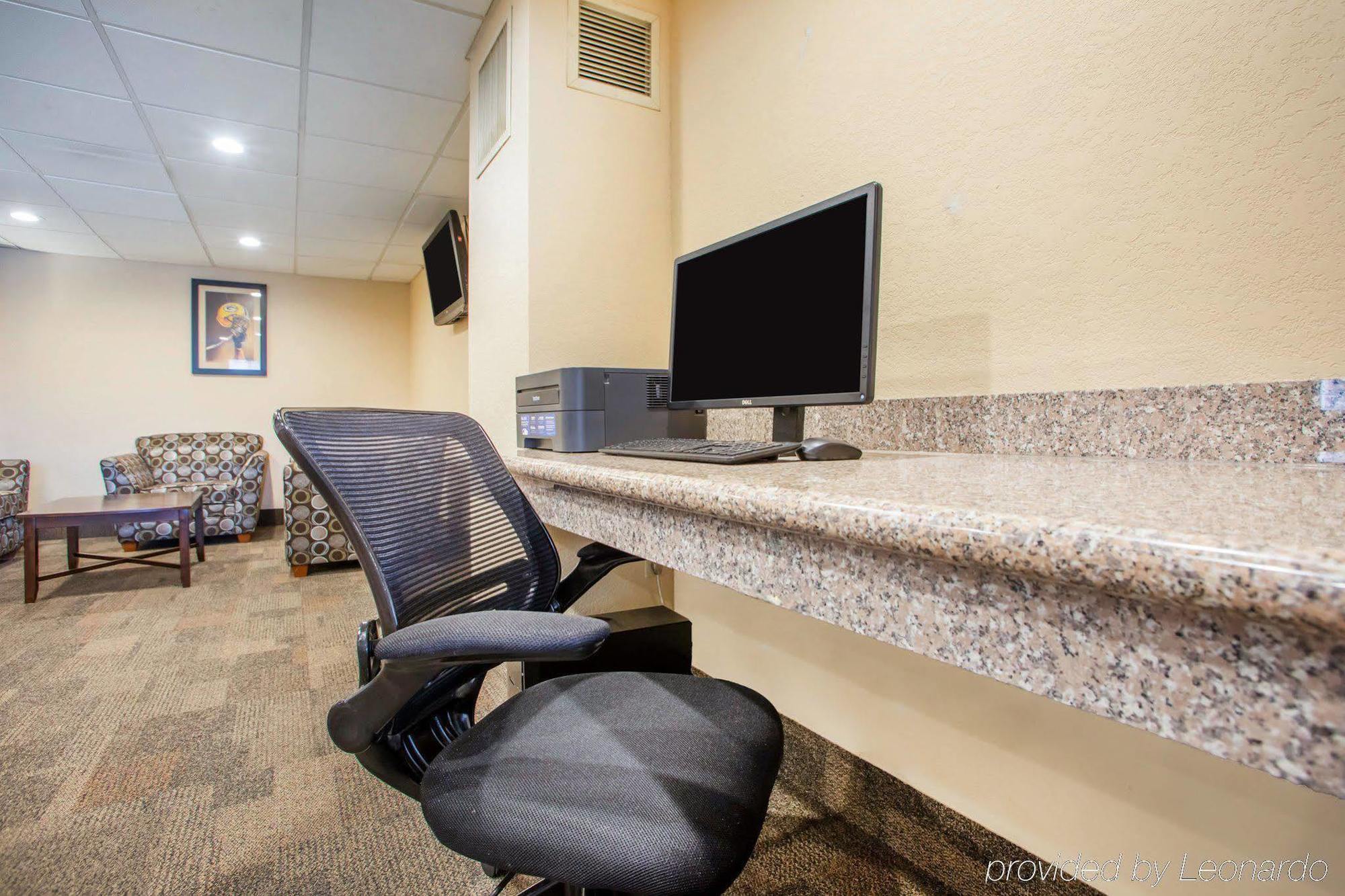 Quality Inn Stadium Area Грин Бэй Экстерьер фото